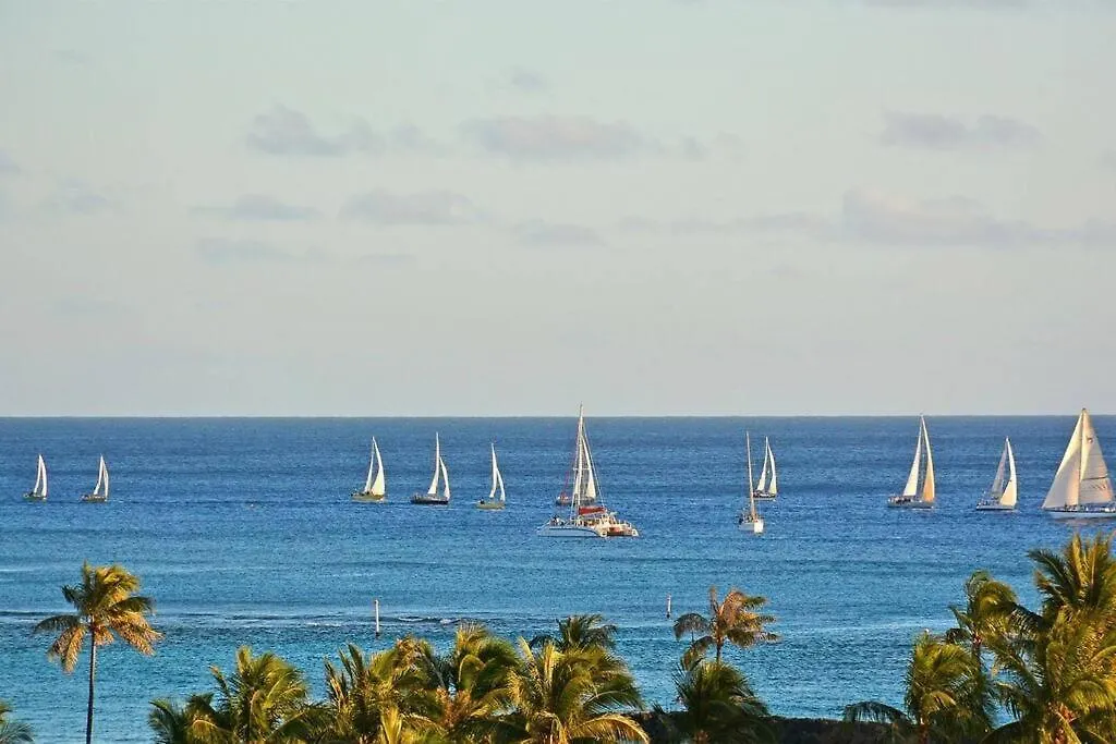 Modern Studio - Heart Of Waikiki With Parking! Honolulu United States